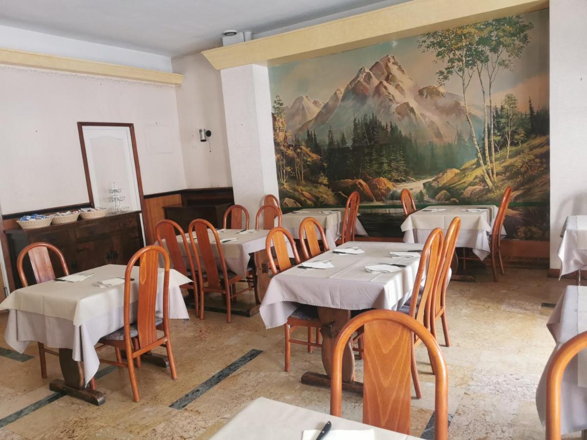 Hotel Le Tourisme Embrun Ngoại thất bức ảnh